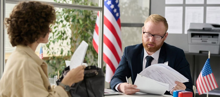 Phỏng vấn định cư Mỹ bằng tiếng gì? 20+ câu hỏi thường gặp nhất